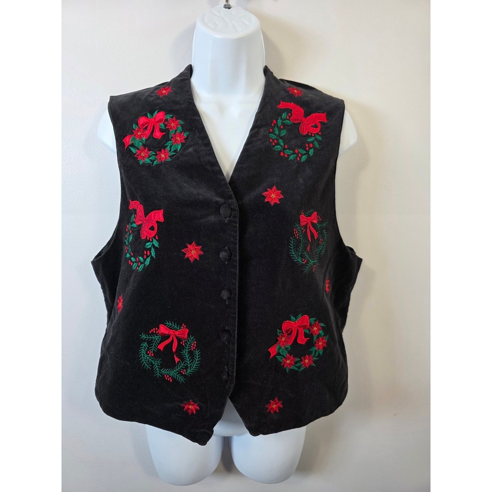 Karen Scott Petites Black Velvet Christmas Vest Embroidered Wreaths Size PL